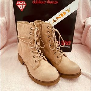 Rock & Candy Women’s Boots 8M